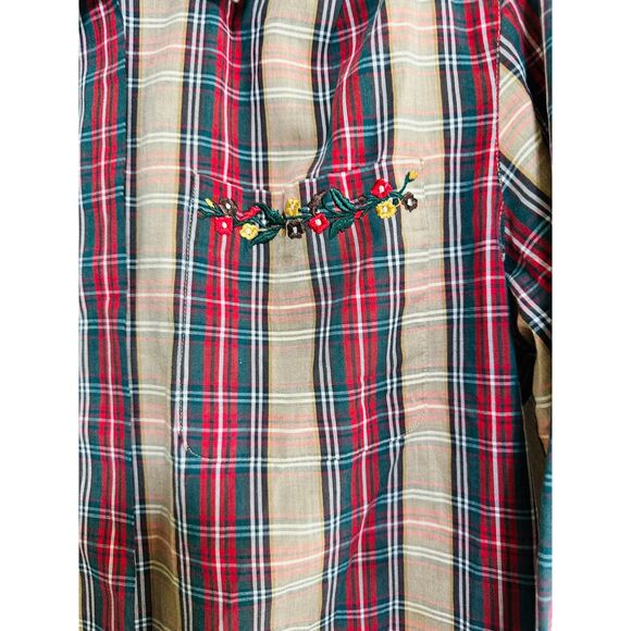 Karen Scott Women's Plaid Long Sleeve Button Up Top with Floral Embroidery Sz S - Picture 2 of 4